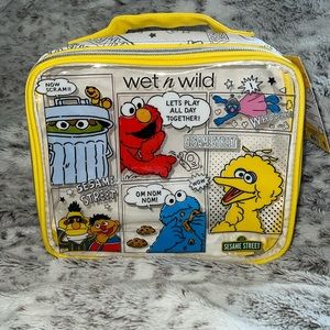 Wet n wild Sesame Street limited edition makeup case/bag NWT